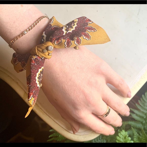 “Darcy” wrap bracelet - Picture 3 of 5